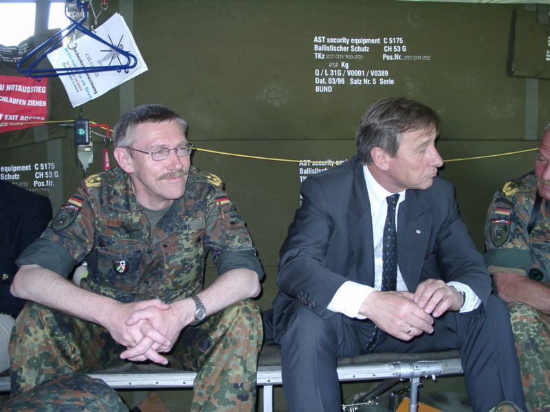 kosovomp02.jpg