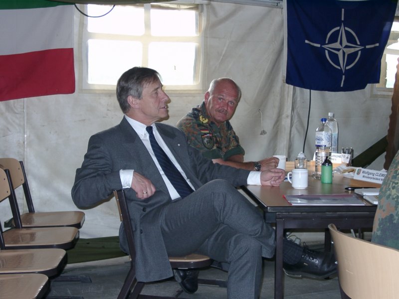 kosovomp12.jpg